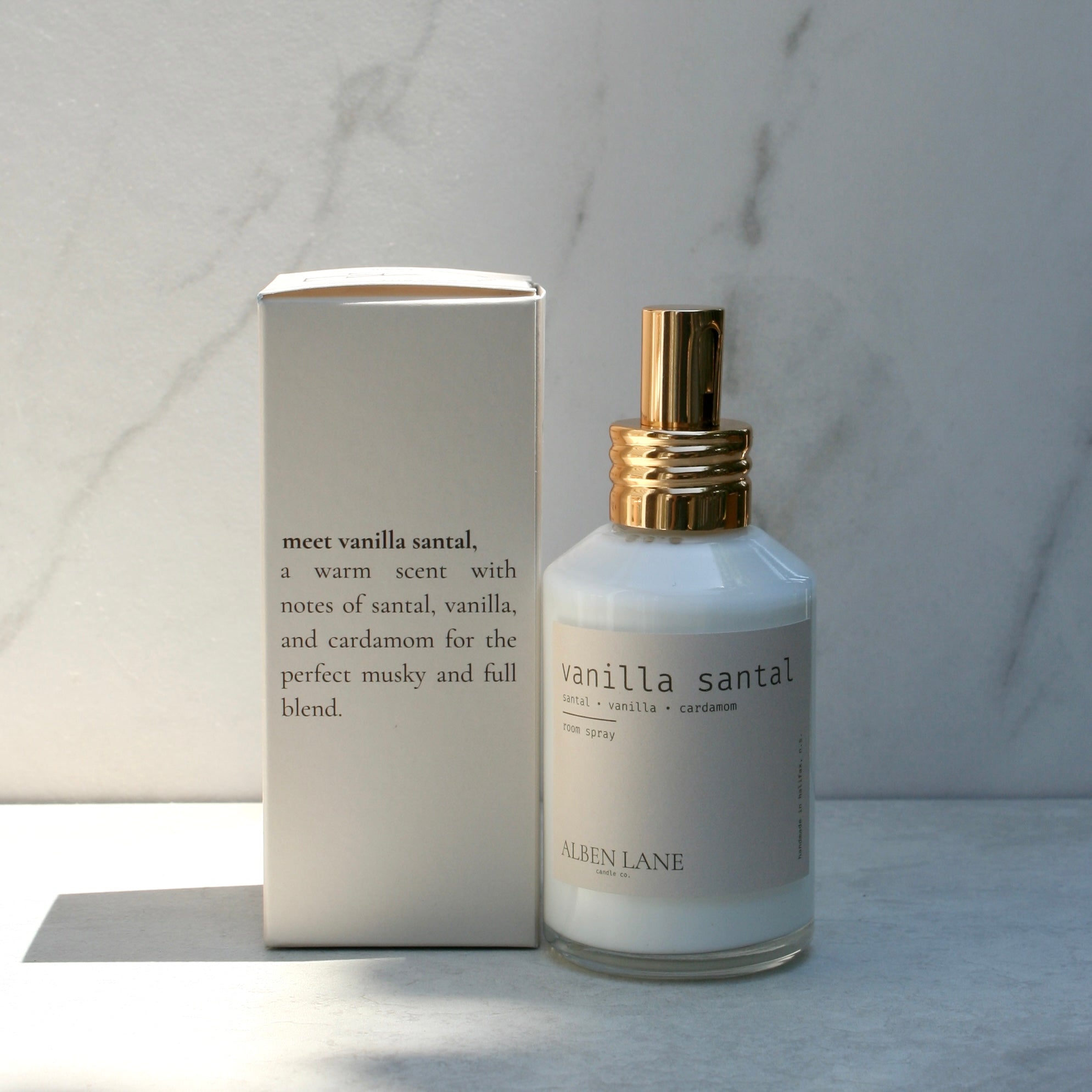 vanilla santal room spray